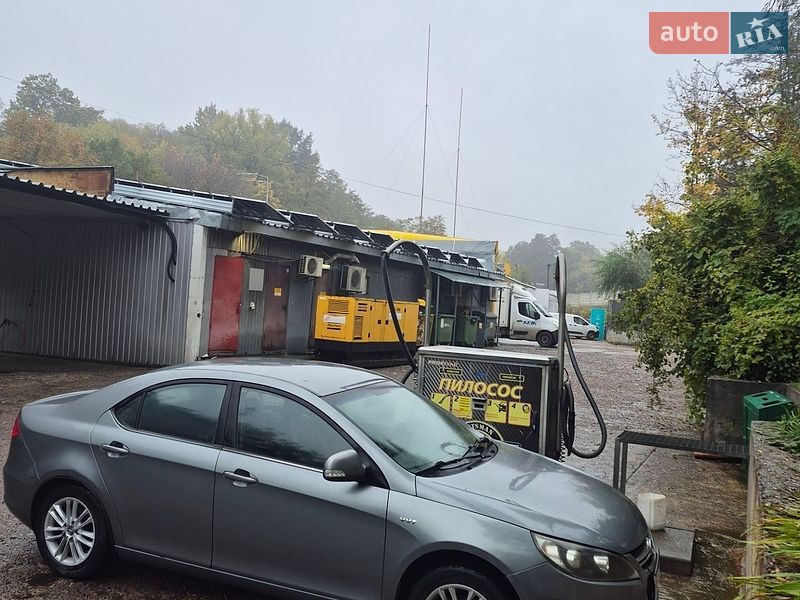 Седан JAC J5 2014 в Вишневом