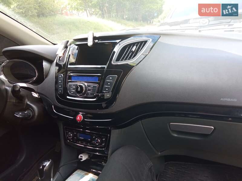 Минивэн JAC J6 2015 в Тернополе