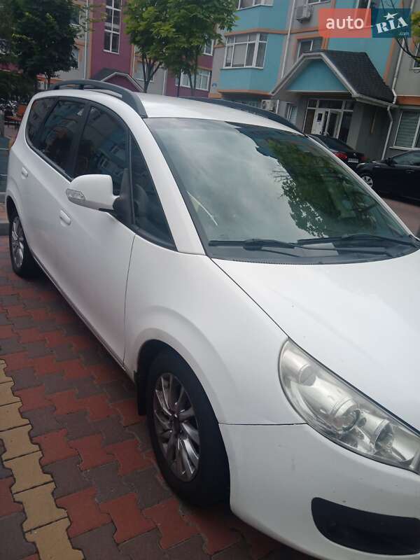 Минивэн JAC J6 2013 в Киеве фото 6 Минивэн JAC J6 2013 в Киеве