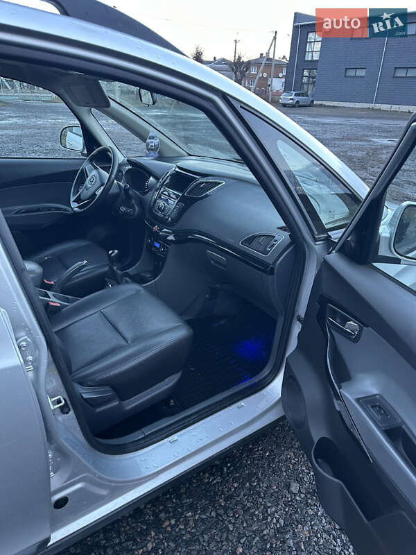 Мінівен JAC J6 2016 в Маневичах