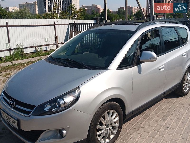 Микровэн JAC J6 2016 в Киеве