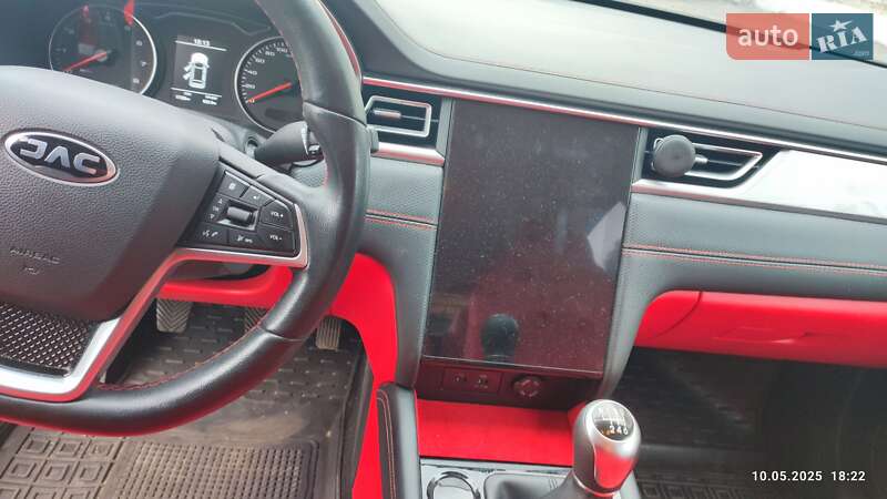 Лифтбек JAC J7 2021 в Киеве