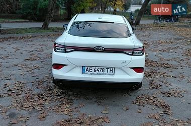 Лифтбек JAC J7 2021 в Синельниково