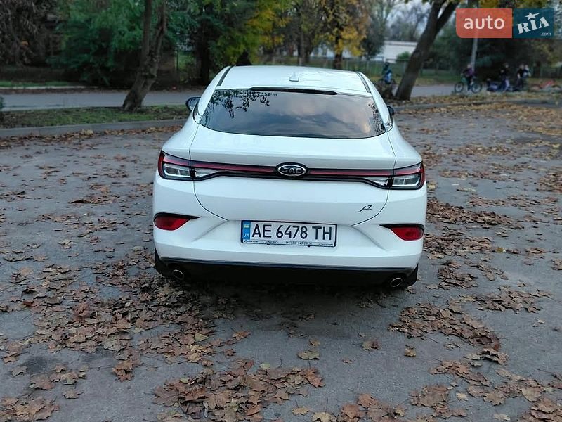 Лифтбек JAC J7 2021 в Синельниково