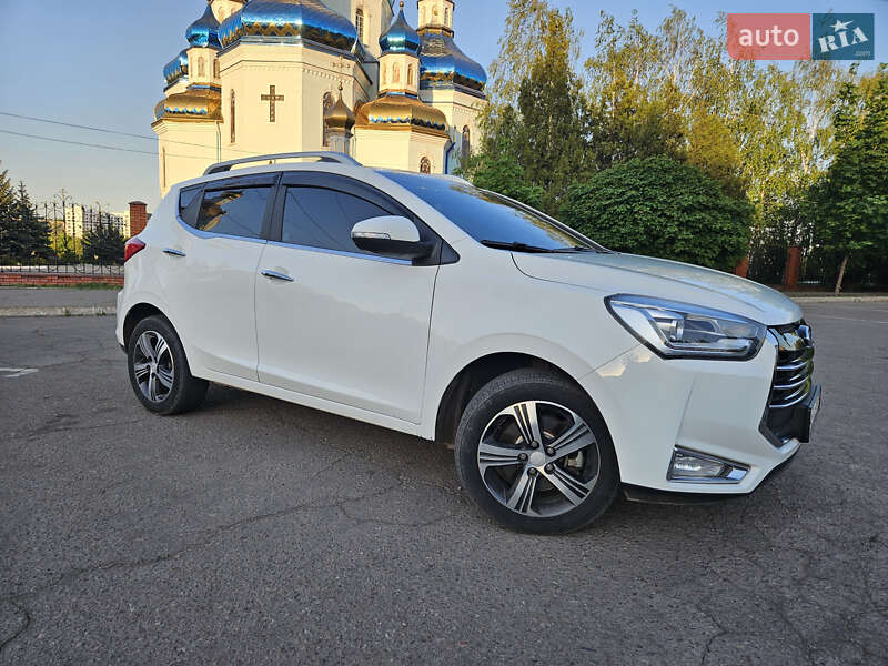 Внедорожник / Кроссовер JAC JS2 2021 в Кривом Роге