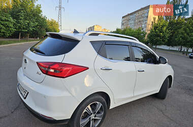 Позашляховик / Кросовер JAC JS2 2021 в 