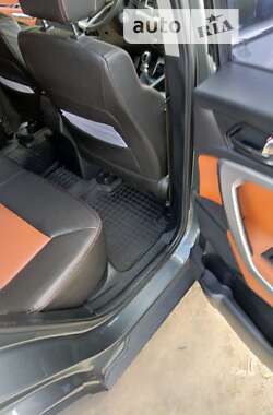 Внедорожник / Кроссовер JAC S3 2015 в 