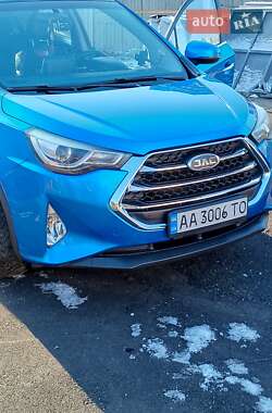 Позашляховик / Кросовер JAC S3 2018 в 