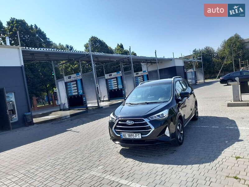 Позашляховик / Кросовер JAC S3 2021 в 
