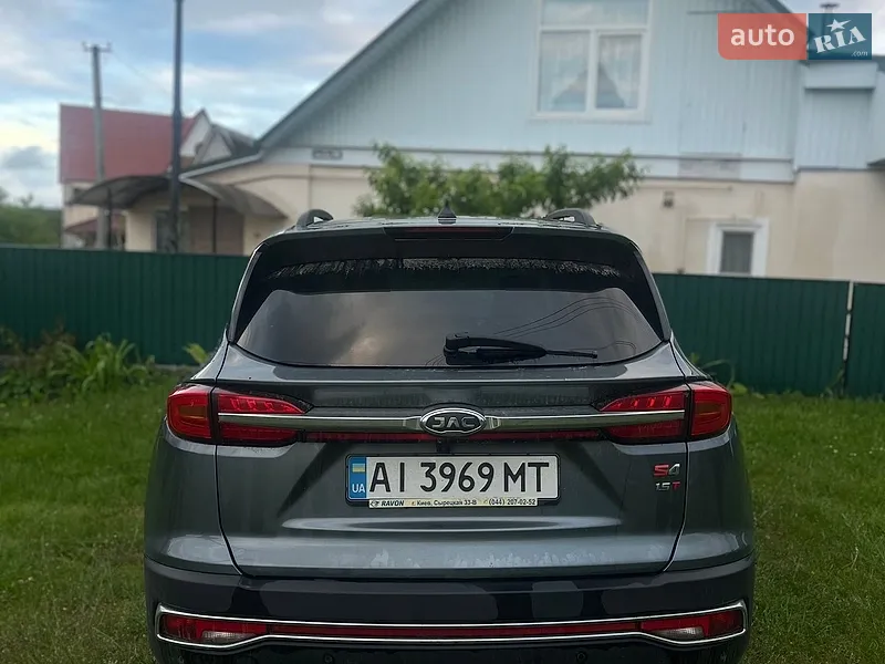 JAC S4