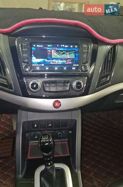 Позашляховик / Кросовер JAC S5 2014 в Луцьку