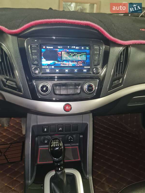 Позашляховик / Кросовер JAC S5 2014 в Луцьку