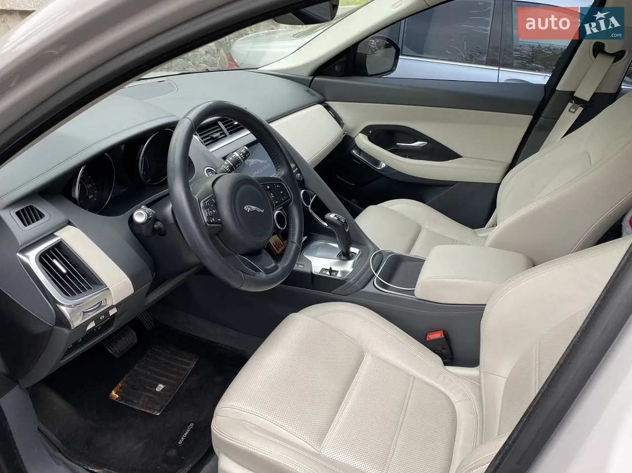 2018 Jaguar E-Pace - мініатюра 10