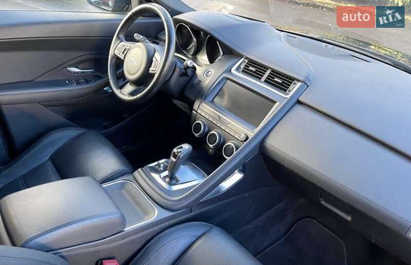 Внедорожник / Кроссовер Jaguar E-Pace 2017 в Киеве