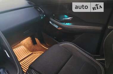 Внедорожник / Кроссовер Jaguar E-Pace 2019 в 