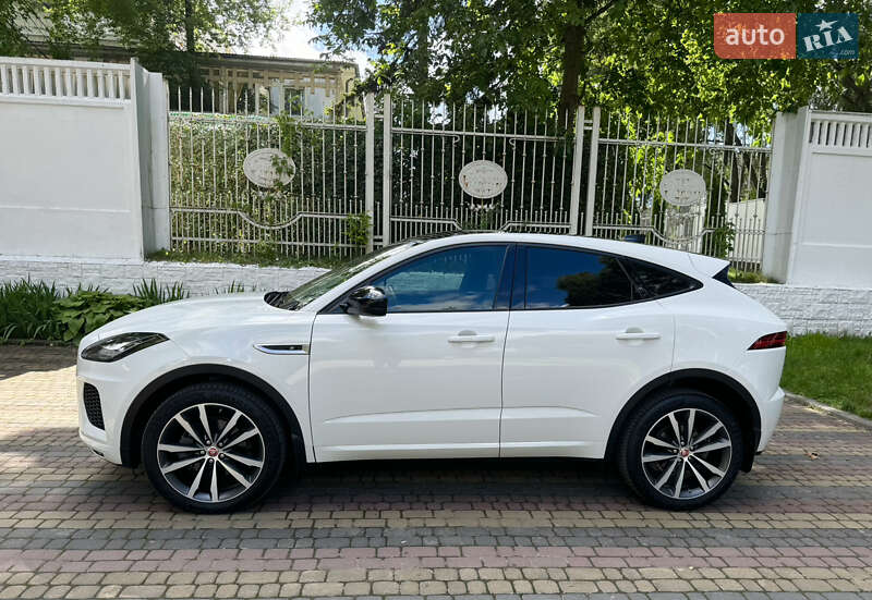 Позашляховик / Кросовер Jaguar E-Pace 2020 в Чернівцях