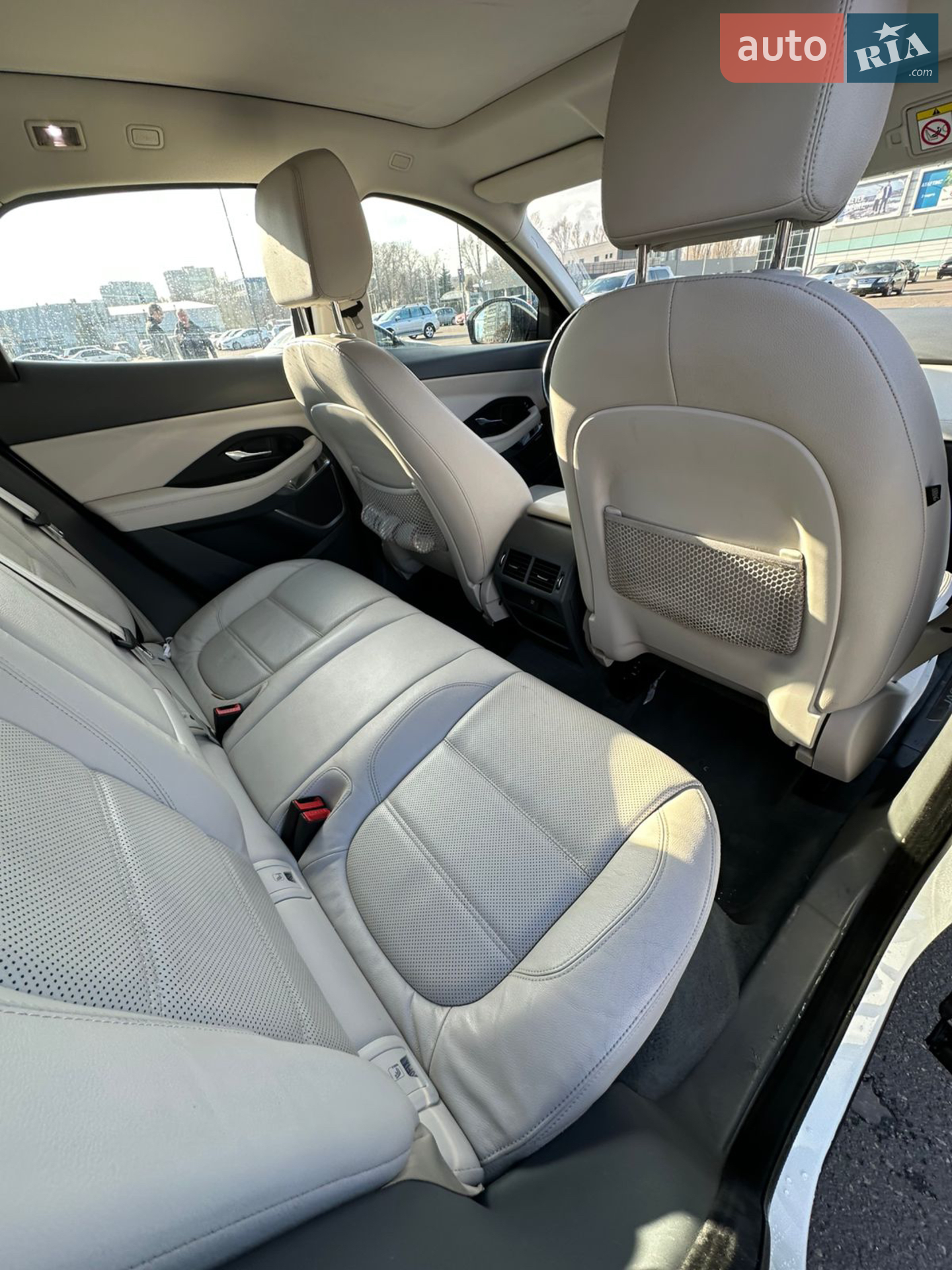 2018 Jaguar E-Pace - мініатюра 15