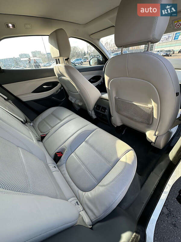 Позашляховик / Кросовер Jaguar E-Pace 2018 в Одесі