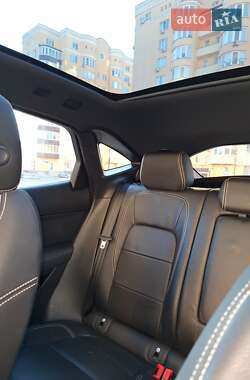 Внедорожник / Кроссовер Jaguar E-Pace 2018 в 