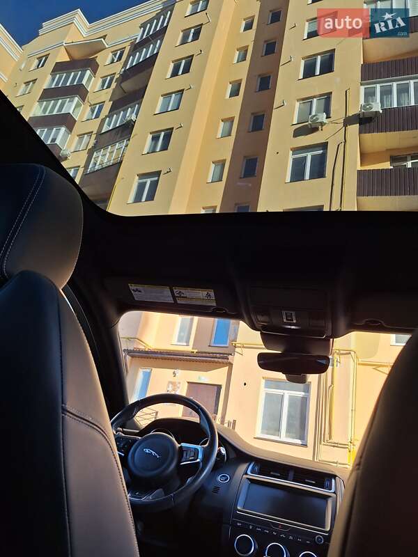 Позашляховик / Кросовер Jaguar E-Pace 2018 в Кам'янець-Подільському