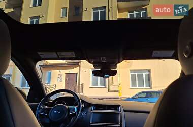 Внедорожник / Кроссовер Jaguar E-Pace 2018 в 