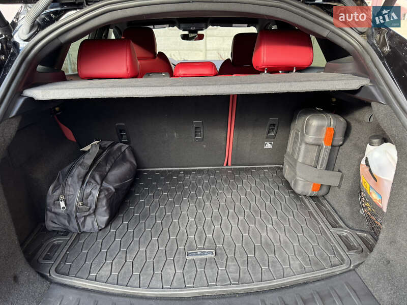 Внедорожник / Кроссовер Jaguar E-Pace 2018 в Киеве