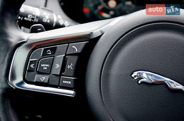 Внедорожник / Кроссовер Jaguar E-Pace 2018 в 