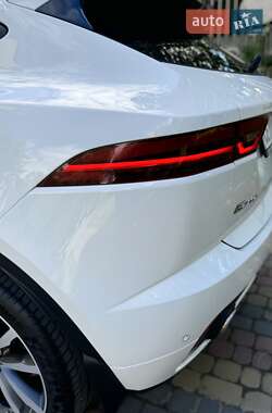 Внедорожник / Кроссовер Jaguar E-Pace 2020 в 