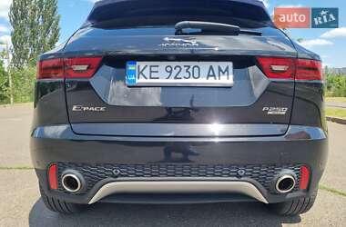 Внедорожник / Кроссовер Jaguar E-Pace 2017 в 