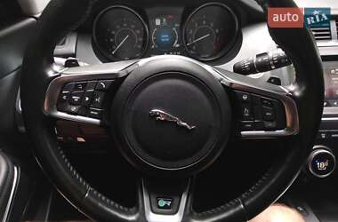 Внедорожник / Кроссовер Jaguar E-Pace 2018 в Киеве