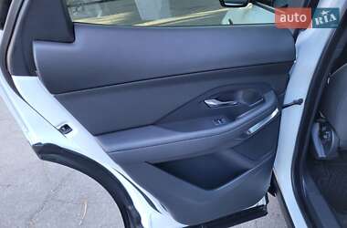 Позашляховик / Кросовер Jaguar E-Pace 2019 в 