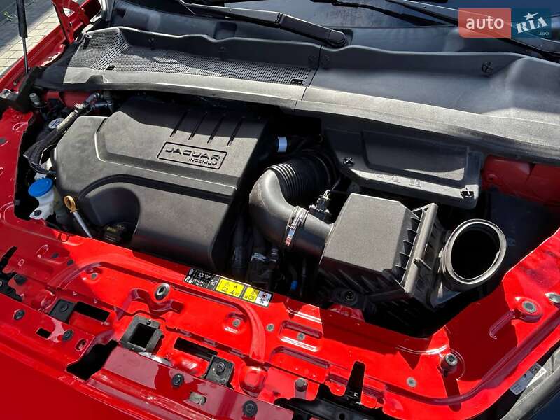 Внедорожник / Кроссовер Jaguar E-Pace 2020 в Киеве