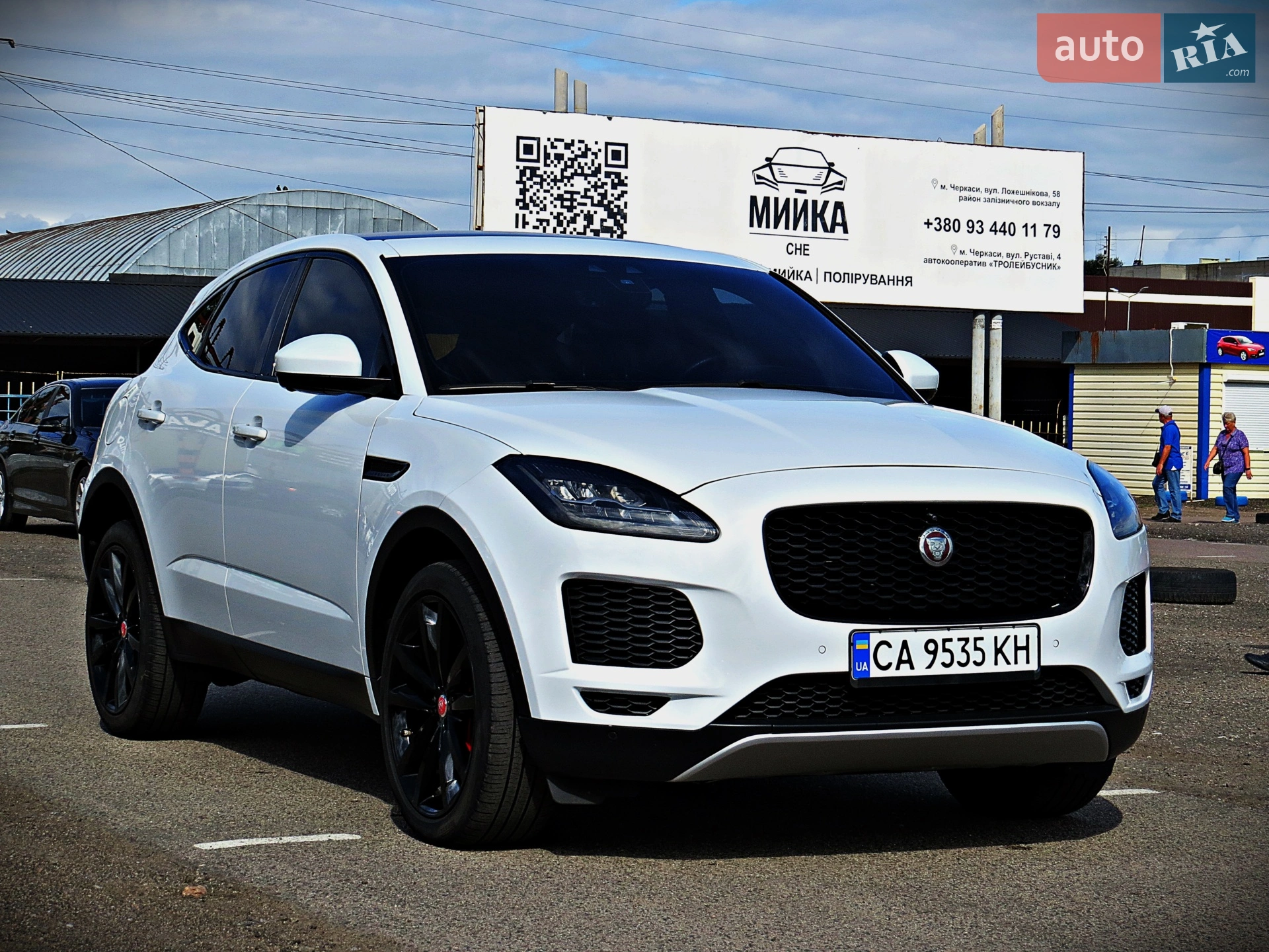 2018 Jaguar E-Pace - мініатюра 2