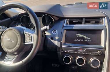 Внедорожник / Кроссовер Jaguar E-Pace 2019 в 