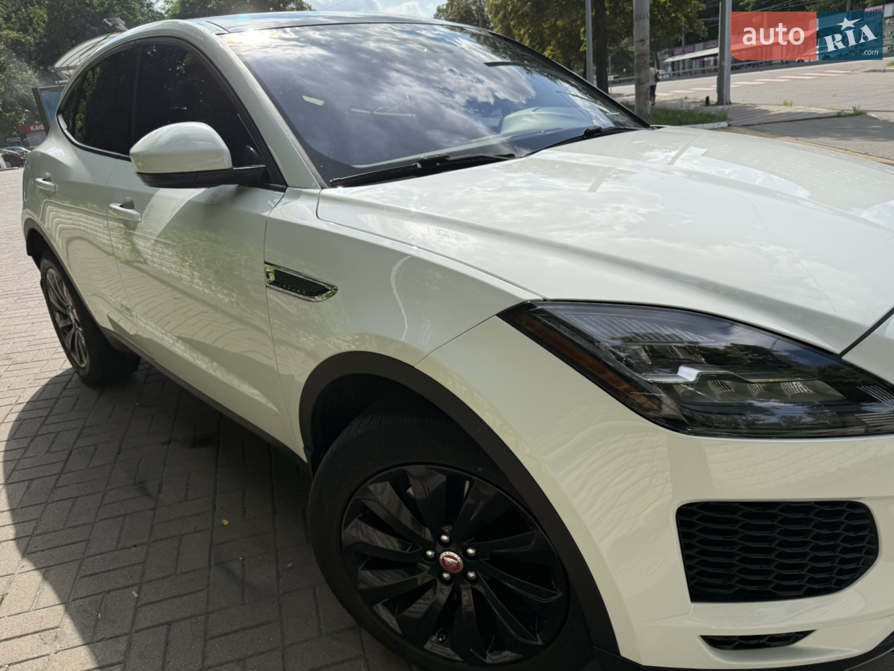 2018 Jaguar E-Pace - мініатюра 24