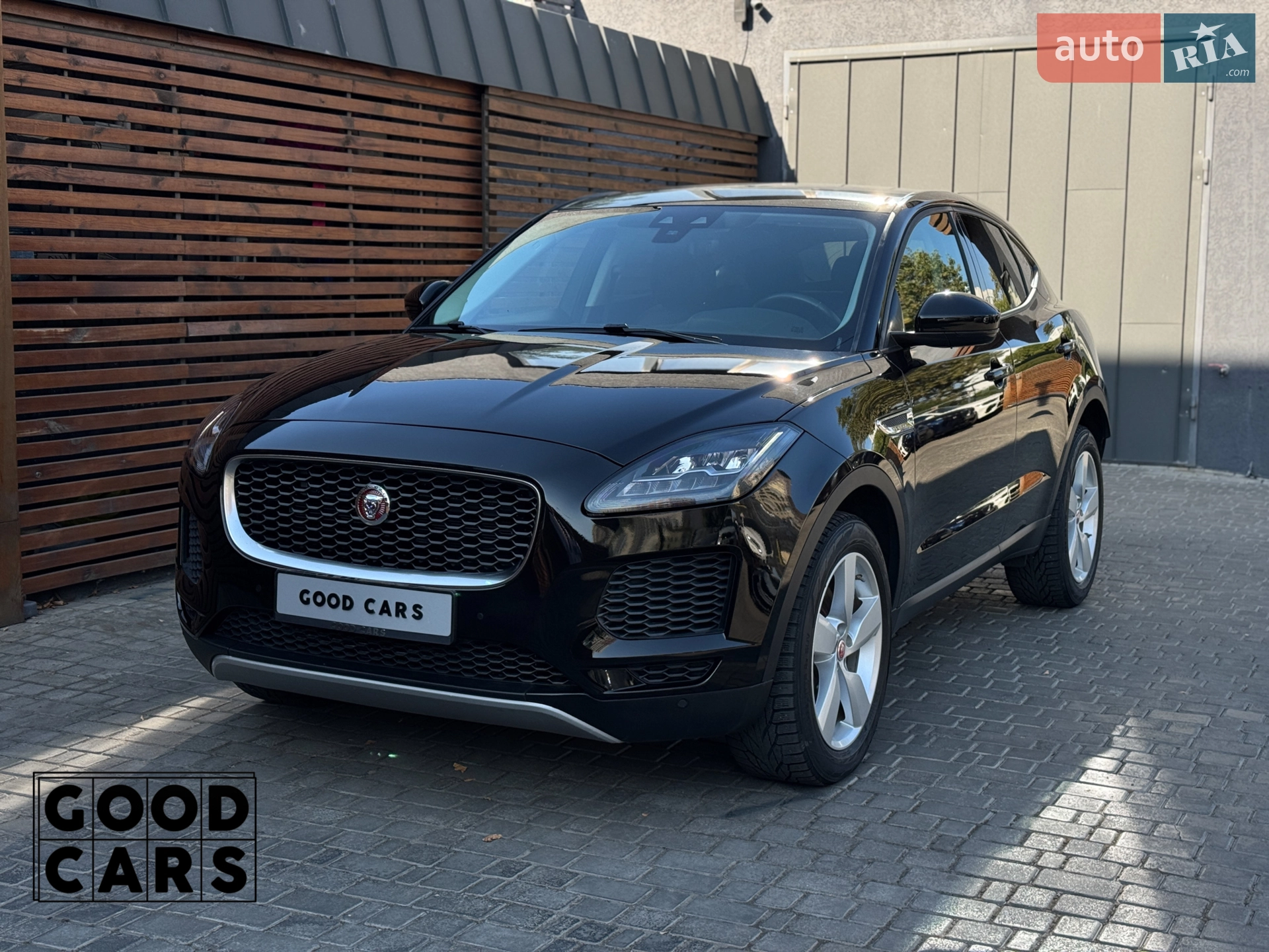 2019 Jaguar E-Pace - мініатюра 3