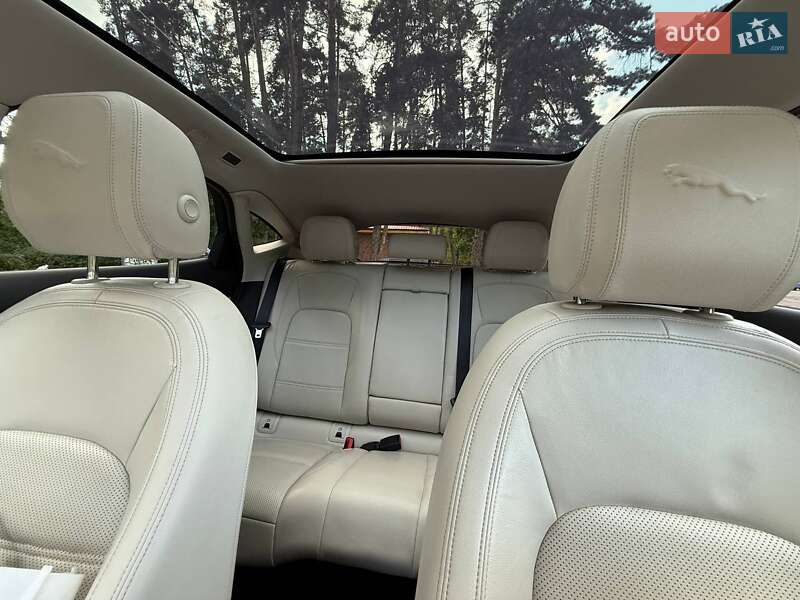 Позашляховик / Кросовер Jaguar E-Pace 2021 в Черкасах