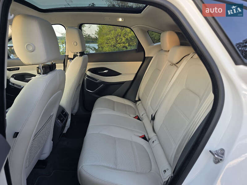 Позашляховик / Кросовер Jaguar E-Pace 2019 в Черкасах фото 11 Позашляховик / Кросовер Jaguar E-Pace 2019 в Черкасах