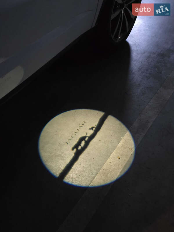 Позашляховик / Кросовер Jaguar E-Pace 2019 в Черкасах фото 20 Позашляховик / Кросовер Jaguar E-Pace 2019 в Черкасах