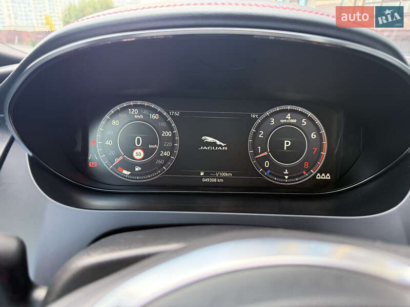 Внедорожник / Кроссовер Jaguar E-Pace 2019 в Киеве