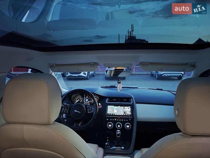 Позашляховик / Кросовер Jaguar E-Pace 2019 в Львові