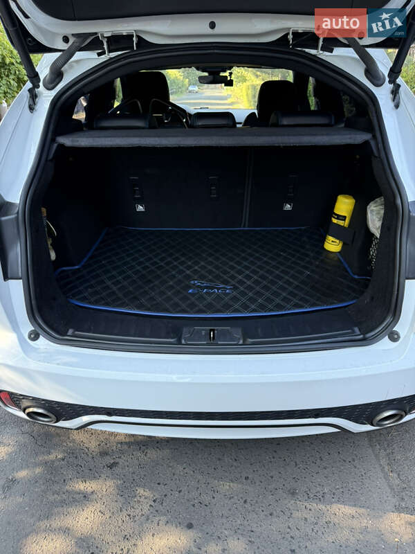 Позашляховик / Кросовер Jaguar E-Pace 2018 в Одесі