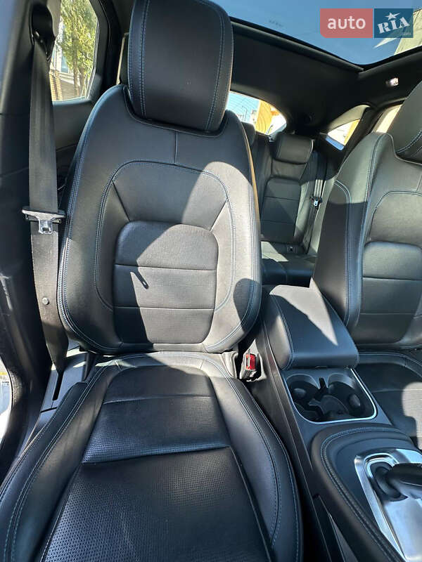 Позашляховик / Кросовер Jaguar E-Pace 2019 в Івано-Франківську фото 31 Позашляховик / Кросовер Jaguar E-Pace 2019 в Івано-Франківську