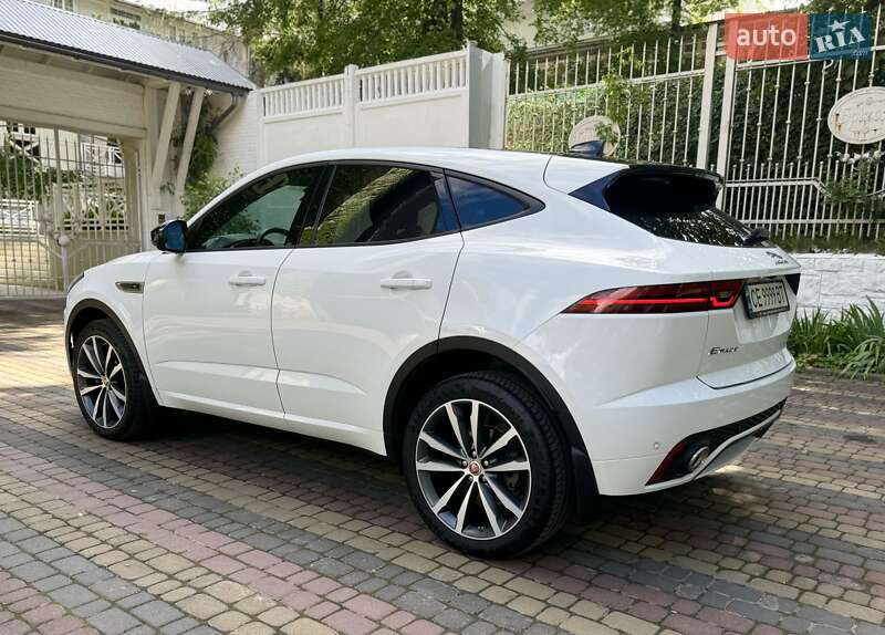 Позашляховик / Кросовер Jaguar E-Pace 2020 в Чернівцях