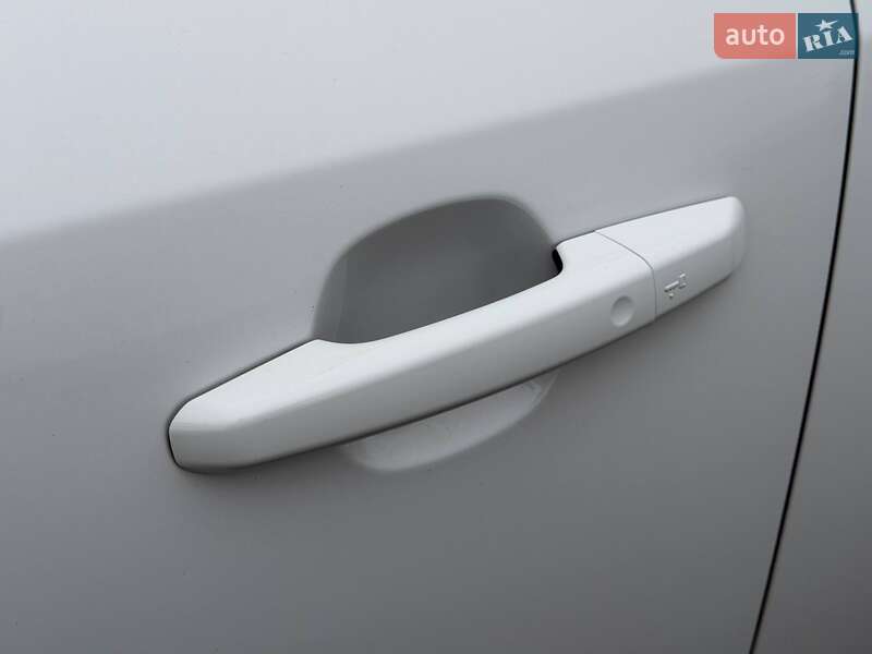 Позашляховик / Кросовер Jaguar E-Pace 2018 в Кривому Розі