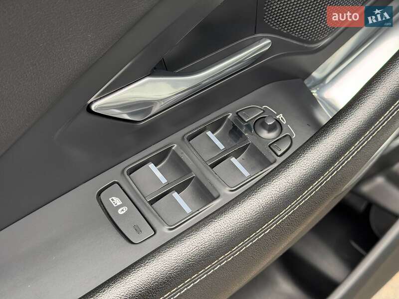 Позашляховик / Кросовер Jaguar E-Pace 2018 в Кривому Розі