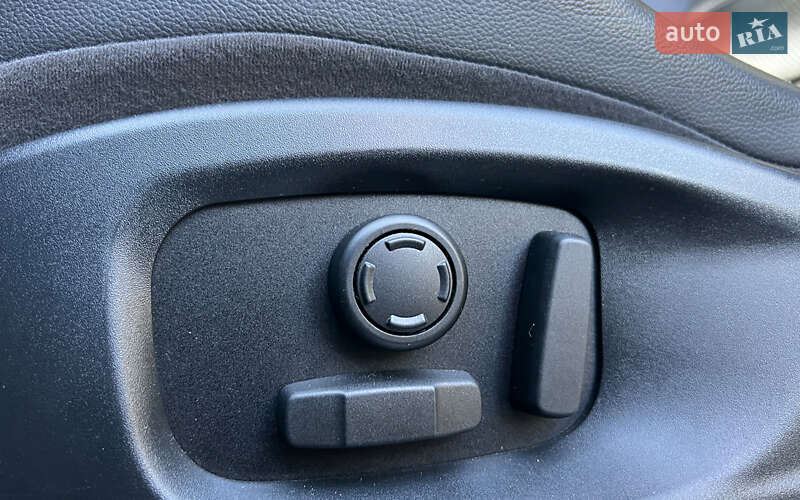 Внедорожник / Кроссовер Jaguar E-Pace 2018 в Львове фото 17 Внедорожник / Кроссовер Jaguar E-Pace 2018 в Львове