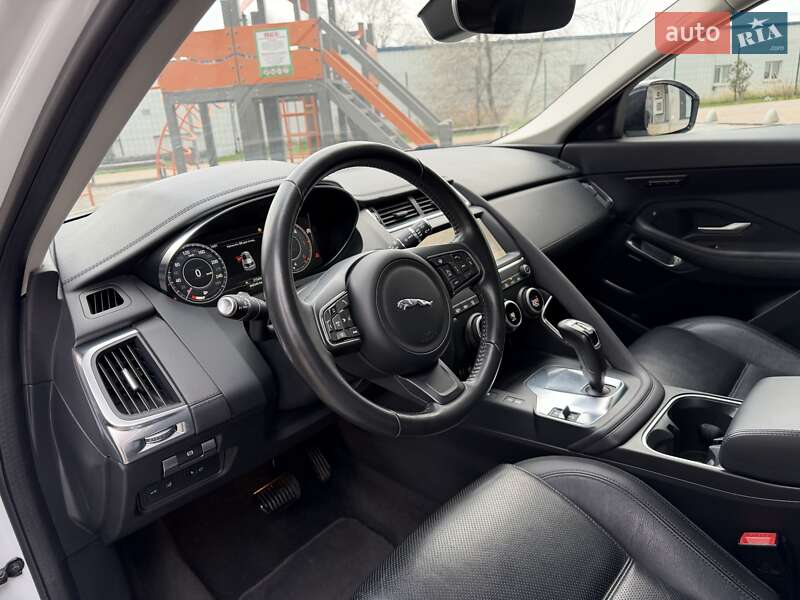 Внедорожник / Кроссовер Jaguar E-Pace 2020 в Киеве
