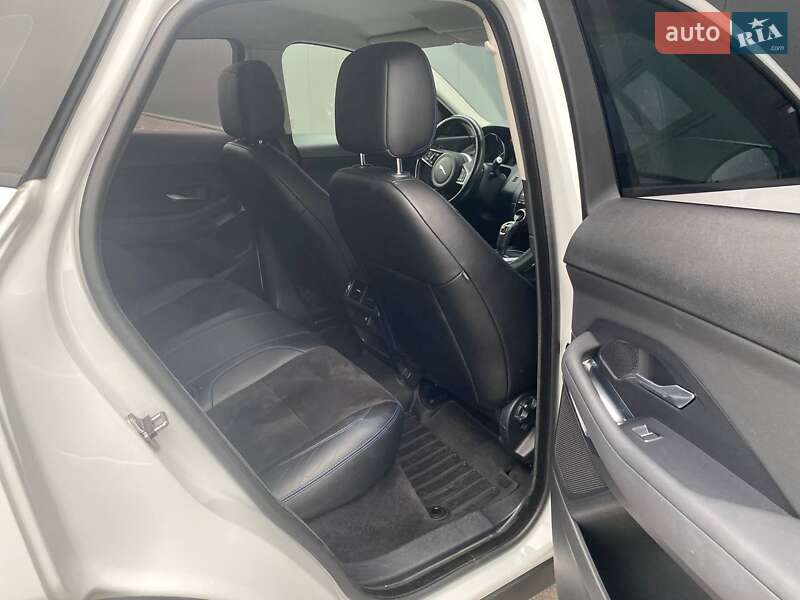 Внедорожник / Кроссовер Jaguar E-Pace 2018 в Киеве фото 10 Внедорожник / Кроссовер Jaguar E-Pace 2018 в Киеве