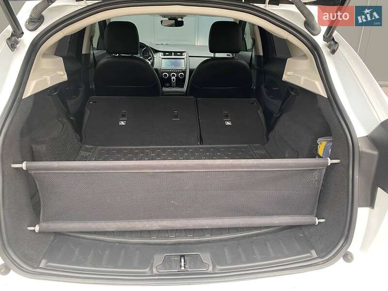 Внедорожник / Кроссовер Jaguar E-Pace 2018 в Киеве фото 20 Внедорожник / Кроссовер Jaguar E-Pace 2018 в Киеве